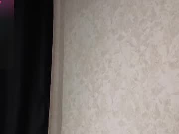 unearthly_julia  female  webcam