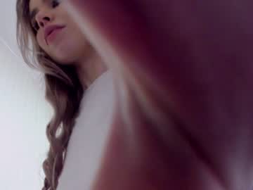 female cam girl aminaswan_ image #2679940