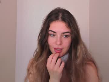 female cam girl emmycrystal_ image #4000368