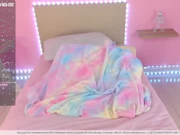 female cam girl little_effy18 image #3095078