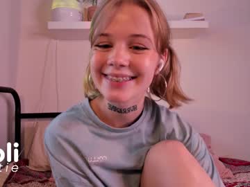 female cam girl cutie_loli image #225627