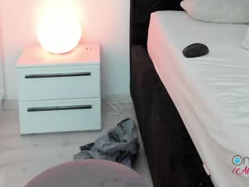 female cam girl alicelevine image #1927726