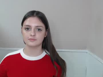 traisy_  female  webcam