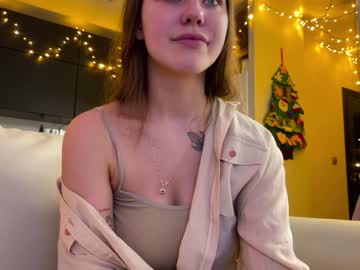 female cam couple di_n_alex image #3350855