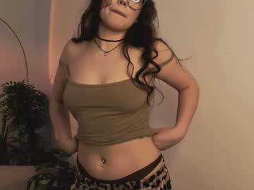 female cam girl thelacey image #4072409