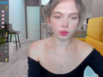 female cam girl small_blondee image #2669248
