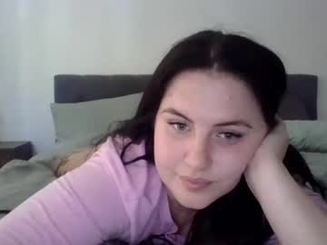 female cam girl snowflakehoe99 image #3979378