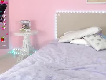 female cam girl little_effy18 image #2017712