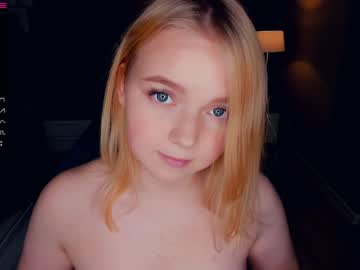 female cam girl loraashmore image #4022273