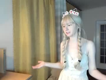 female cam girl virgiin_lily image #386346