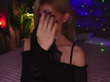 female cam girl liamurr image #3547960