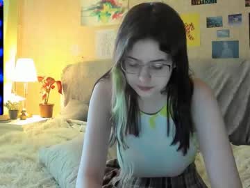 female cam girl nessaa_moree image #3712905