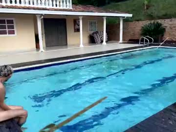female cam man frat_house image #1176597
