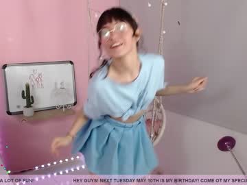 female cam girl little_effy18 image #1708415