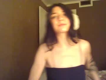 female cam girl heidiknight555 image #3476064