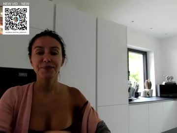 female cam girl miiiawallace image #2079228