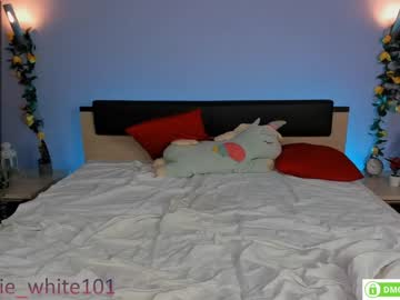 female cam girl foxhilary image #2214612