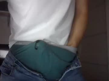 female cam man tommyboi_18 image #2918901