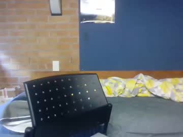 female cam man bankzey image #7083