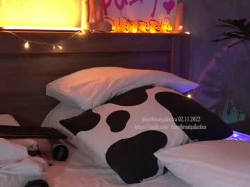 female cam girl _deepthroatgalactica image #2998528