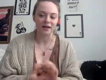 lavenderwren  female  webcam