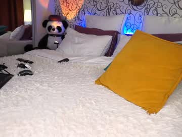 female cam tranny foxyirene image #2733350
