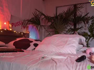 female cam girl _deepthroatgalactica image #3830062