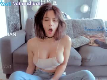female cam girl vanandjuani image #615896