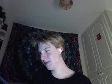 female cam man brandon_y07 image #3939560