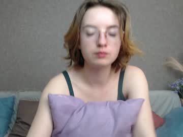 mary_klaus  female  webcam