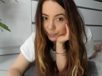 female cam girl meryfoxxx image #2279421