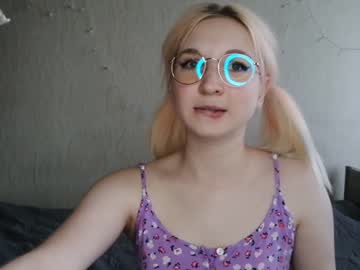 female cam couple cherry_moonn image #2023332