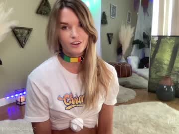 female cam girl phoenix_taylor image #2275544