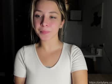 female cam girl sun_shine_baby image #2591795