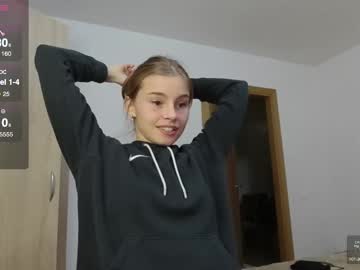 female cam girl roxxxie_reid image #4061800