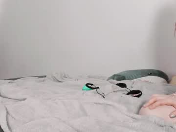 female cam couple reptile_lifehacks image #2473297