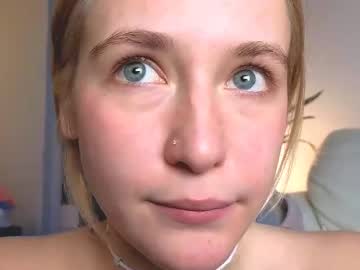 li_ni_  female  webcam