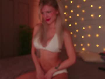 female cam girl liamurr image #3190719