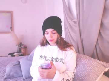 female cam girl kendalltyler image #959302