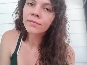 female cam girl honeyhive_4u image #4006812