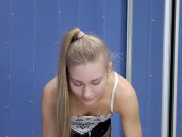 female cam girl teonasafina__ image #3423391