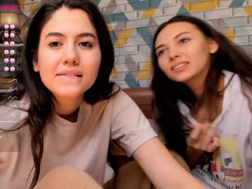 female cam couple gloriamichele image #1311722