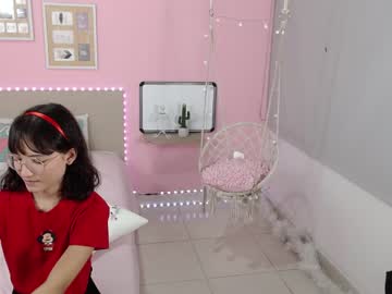 female cam girl little_effy18 image #1844608