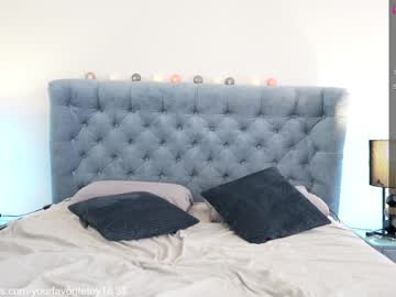 female cam girl hotangelalli image #2195101