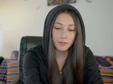 female cam girl kellytesh image #2246140