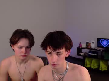 female cam man aronyou_wing image #3745847