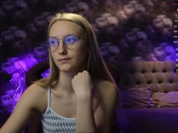 female cam girl angeellina image #3772416