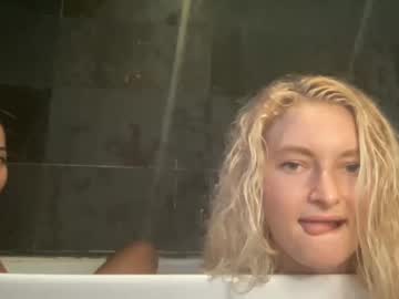 female cam couple mypussysavestheworld image #2269465