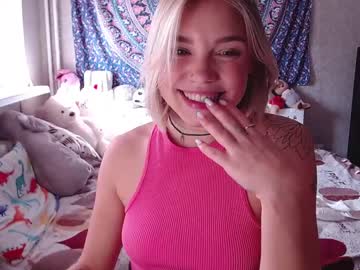 female cam girl babyfromtheforest image #2686857