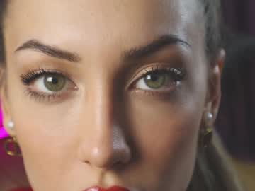 female cam girl francescadomi image #2892895